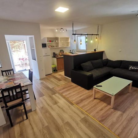 Apartamento Fa-Ni Novalja Exterior foto